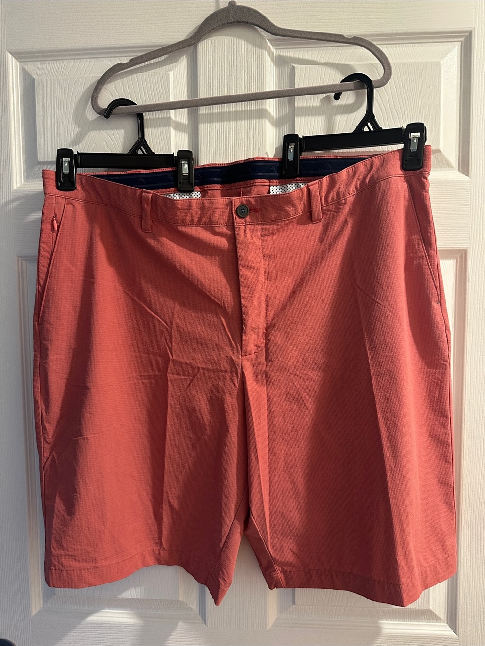 Tommy Bahama Coral Flat Front Men's Shorts (44LG)